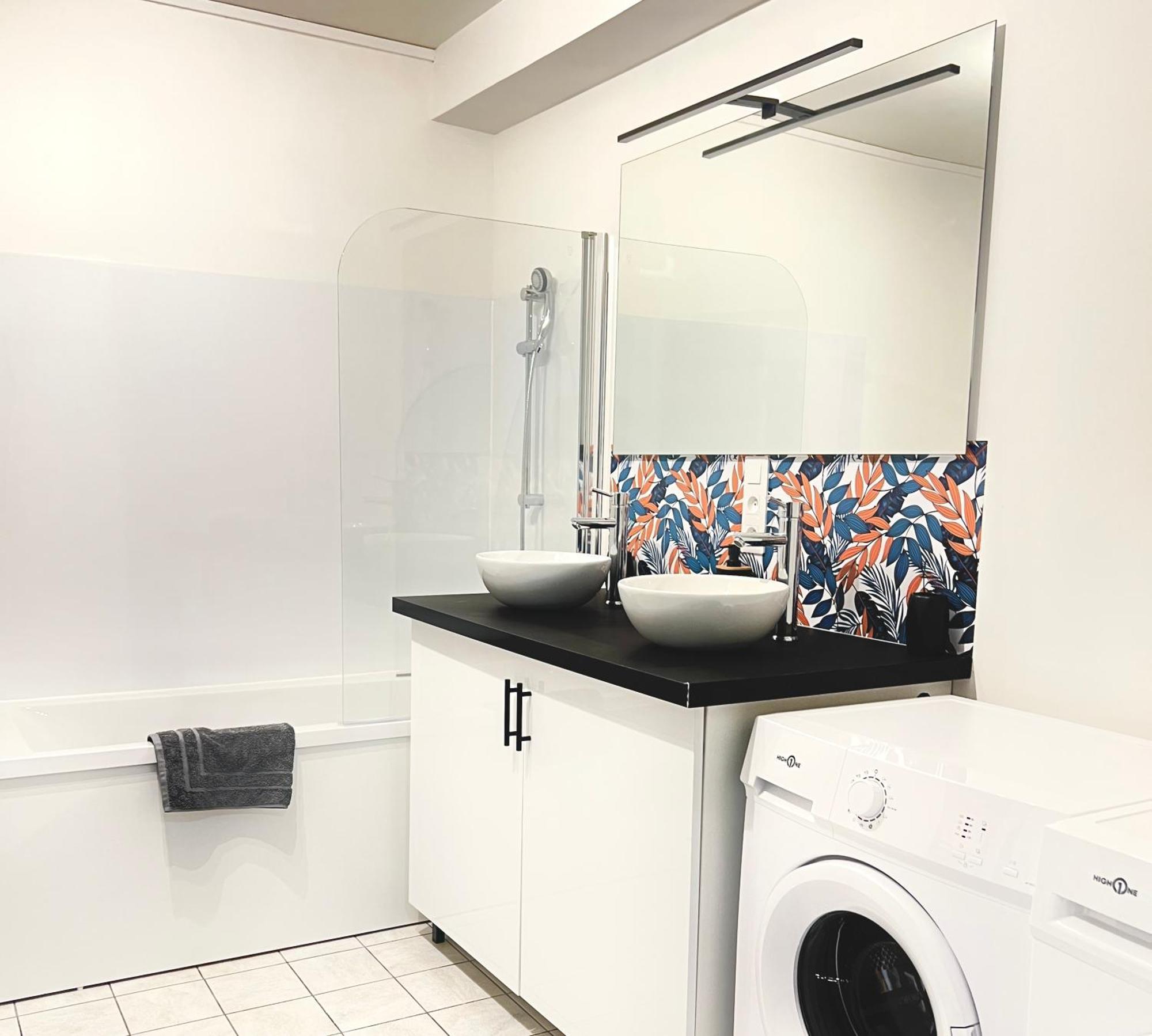 Le Grand Penon ~ Logement Spacieux A 6 Min Du Parc Saint-Georges-les-Baillargeaux Bagian luar foto