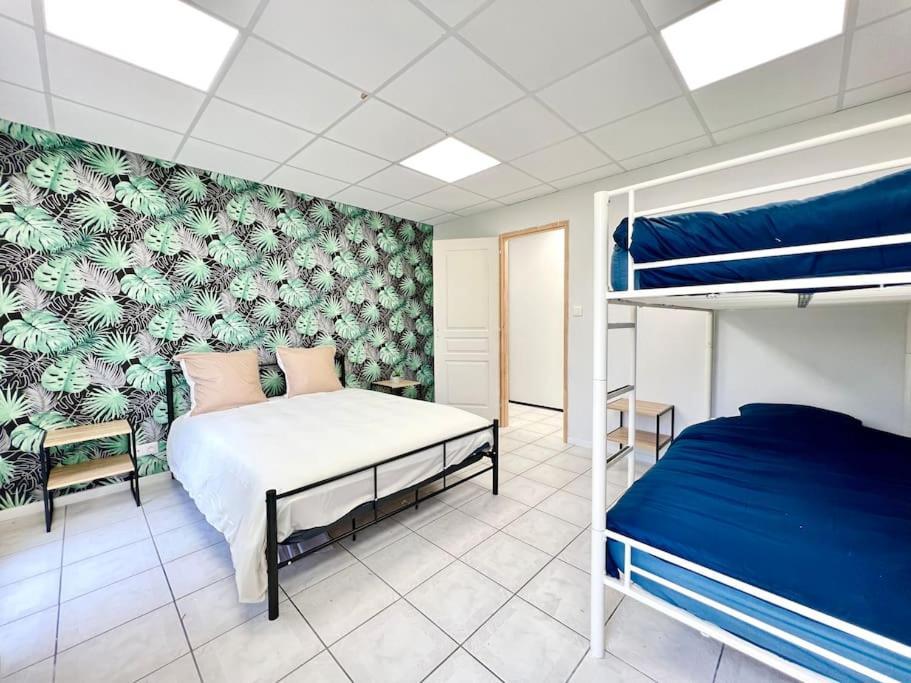 Le Grand Penon ~ Logement Spacieux A 6 Min Du Parc Saint-Georges-les-Baillargeaux Bagian luar foto