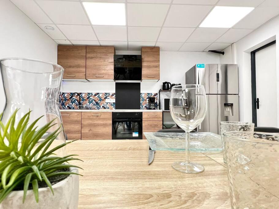 Le Grand Penon ~ Logement Spacieux A 6 Min Du Parc Saint-Georges-les-Baillargeaux Bagian luar foto