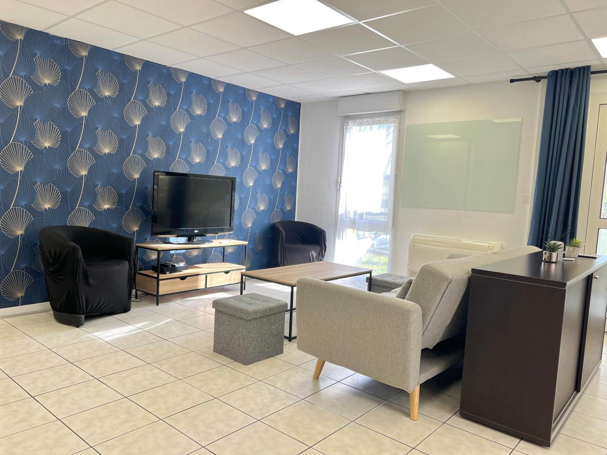Le Grand Penon ~ Logement Spacieux A 6 Min Du Parc Saint-Georges-les-Baillargeaux Bagian luar foto